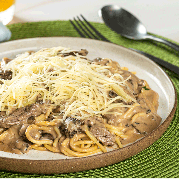 Espaguete ao Funghi com Mignon XL